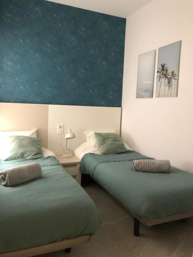 Modern Apartment In Torrevjea 200M From The Loccos Beach Torrevieja Exterior foto